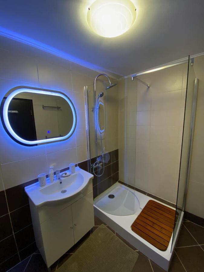 Ioana'S Apartament Appartement Sinaia Buitenkant foto